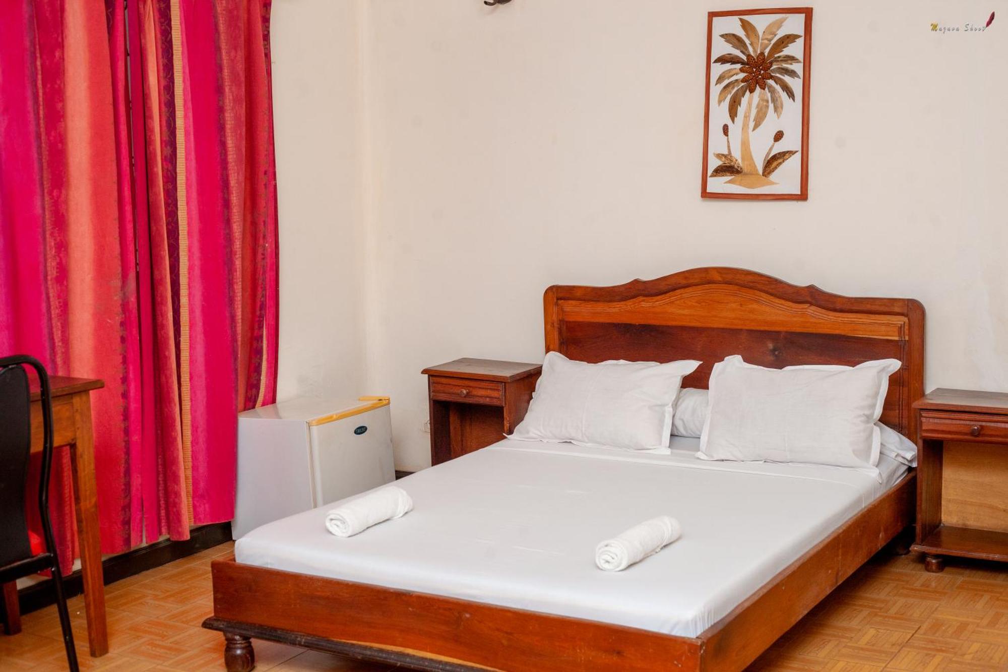 Lotus Hotel Antsiranana Buitenkant foto